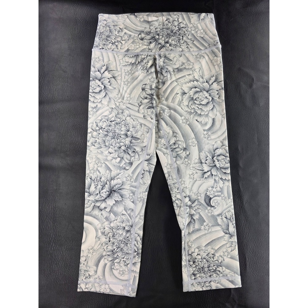 Lululemon Grey White Floral Illustrative Print High Rise Crop Leggings Size 8 - Picture 2 of 5